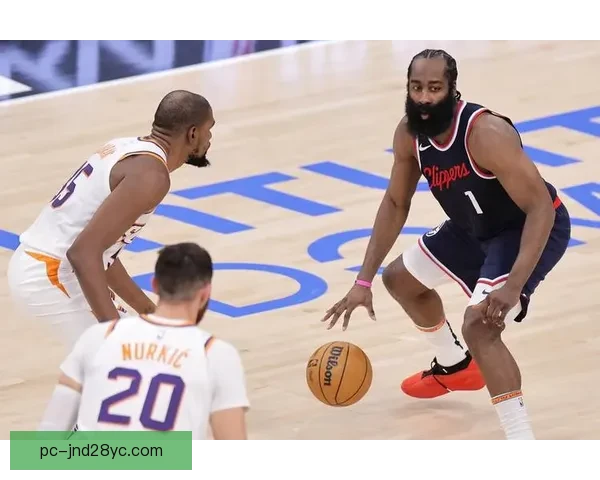 太阳客场不敌快船遭遇惨败布克失准保罗无力球队攻防全面崩盘引发担忧