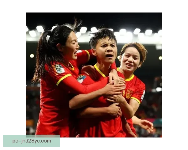 艾克马亚女足主场失利一比二不敌PSV燕豪芬女足比赛全程回顾与关键解析